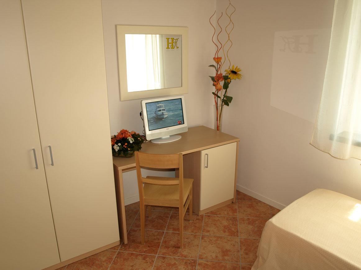 Hotel Karol Монца Екстериор снимка