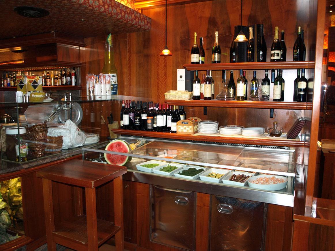 Hotel Karol Монца Екстериор снимка